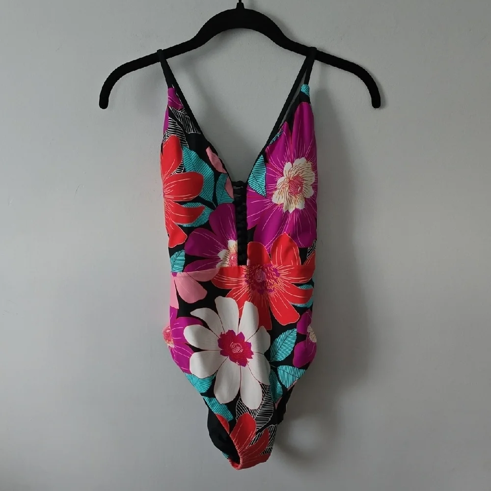 La Blanca Women's One Piece Floral Swimsuit Reversible Size 10